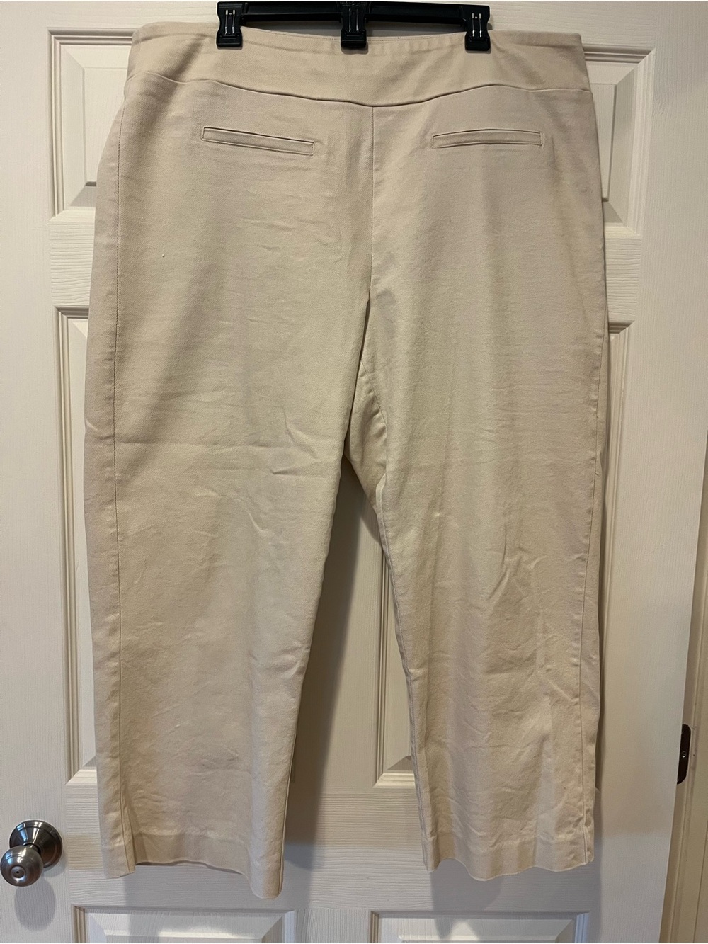 Wonderly Women's Cropped Cream Ankle Pants